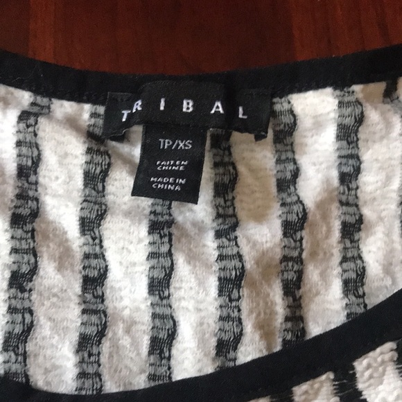 xsmall sweater - Picture 2 of 3